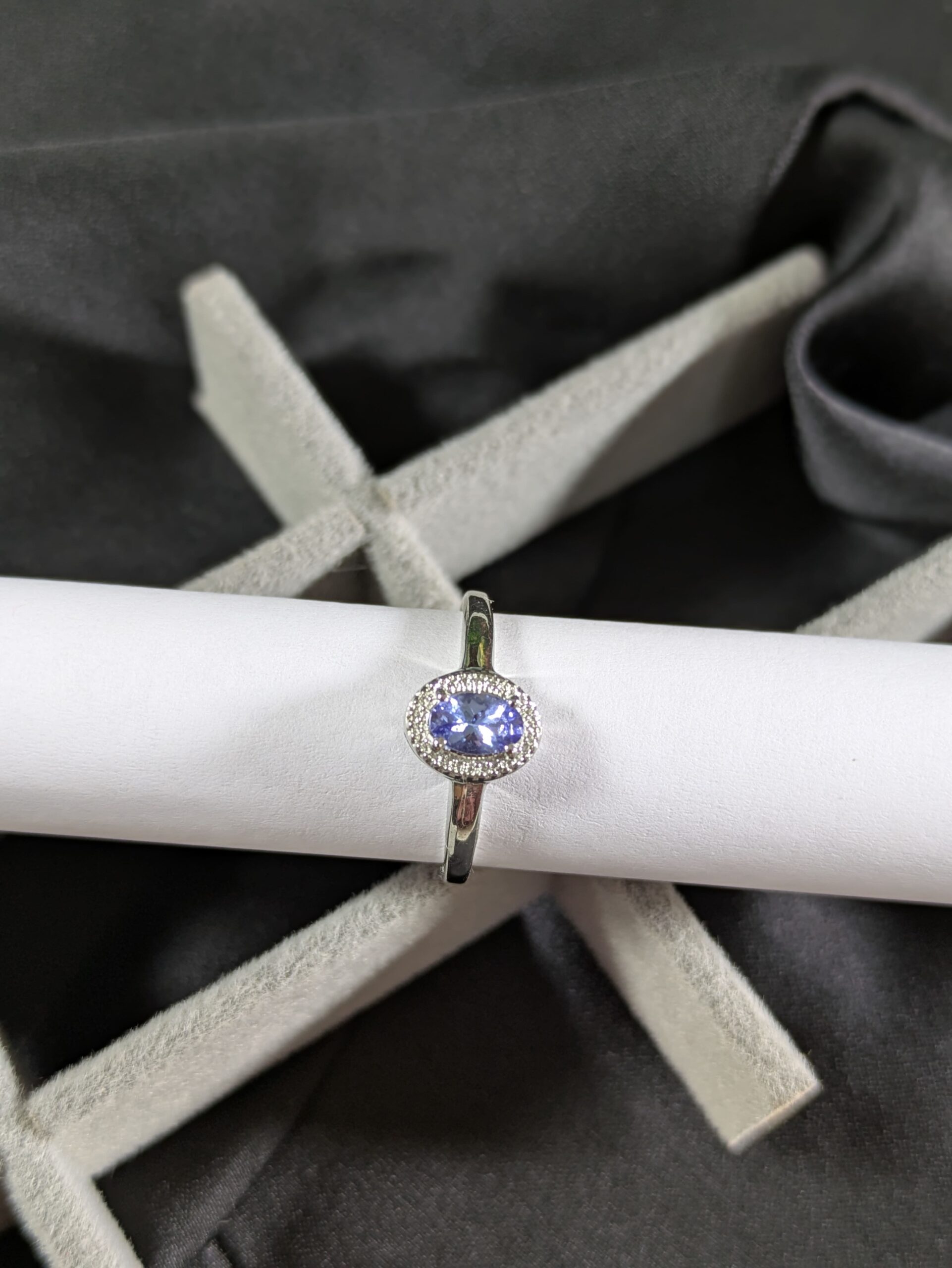 Tanzanite Silver Ring – Intuition, Calmness & Timeless Charm - Image 2