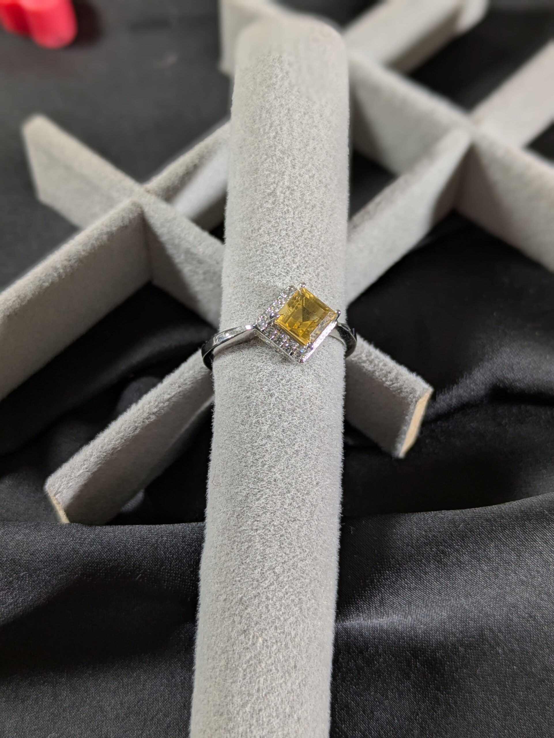 Sun Aura Citrine Zircon Ring – Radiance of Prosperity