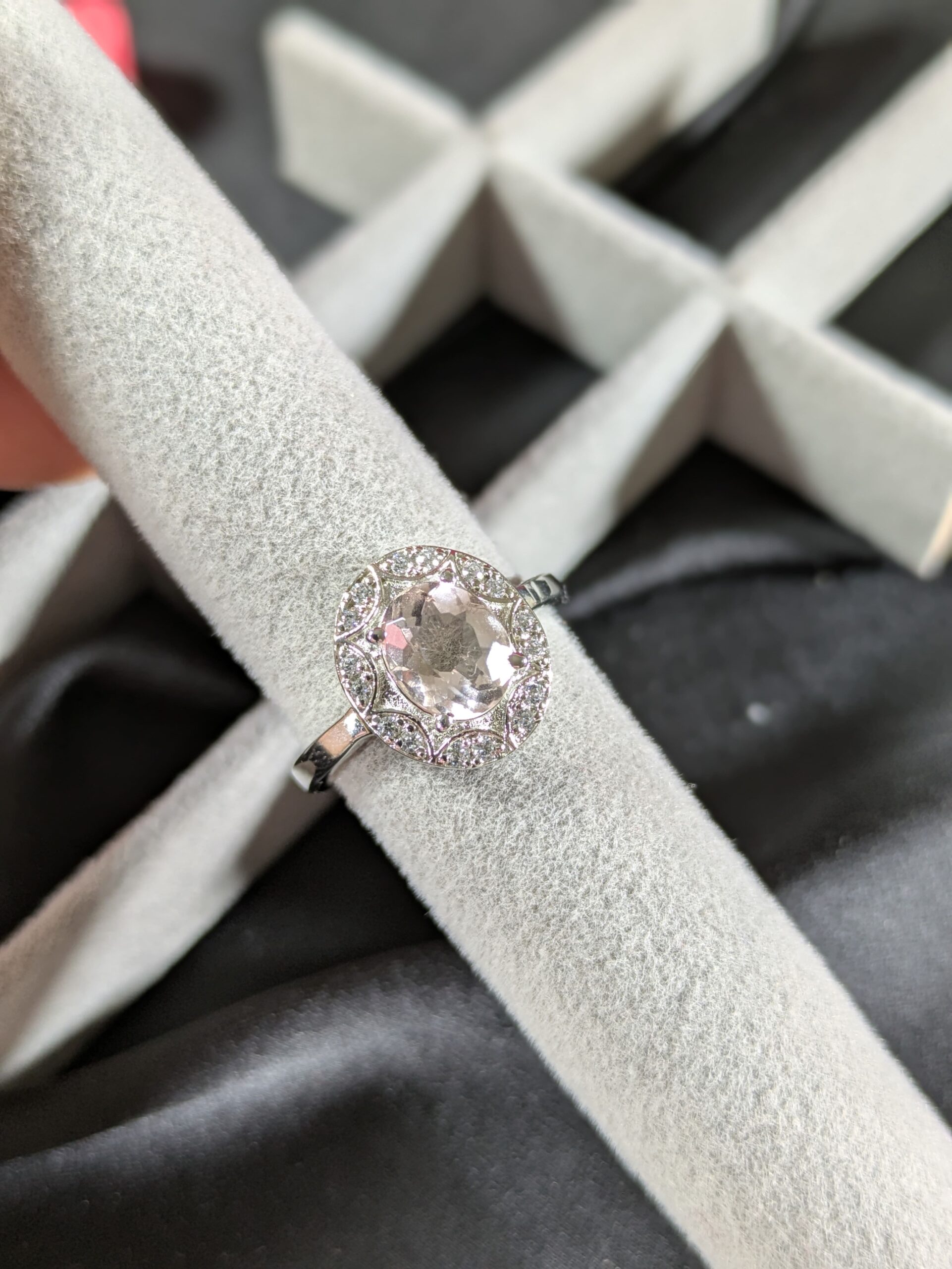 Rose Quartz & Zircon Silver Ring (LRE-610-RQ-ZIR) - Image 5