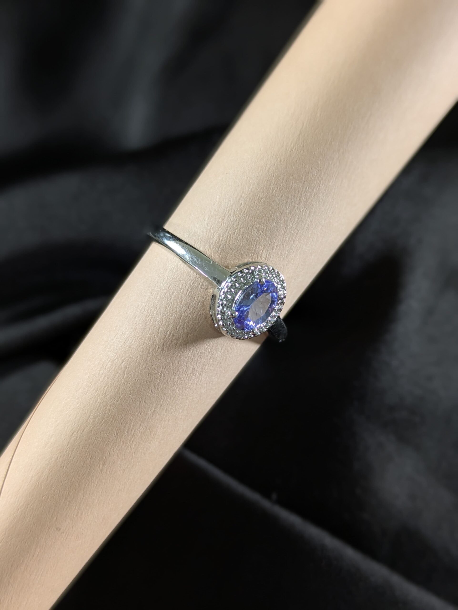 Tanzanite Silver Ring – Intuition, Calmness & Timeless Charm - Image 5