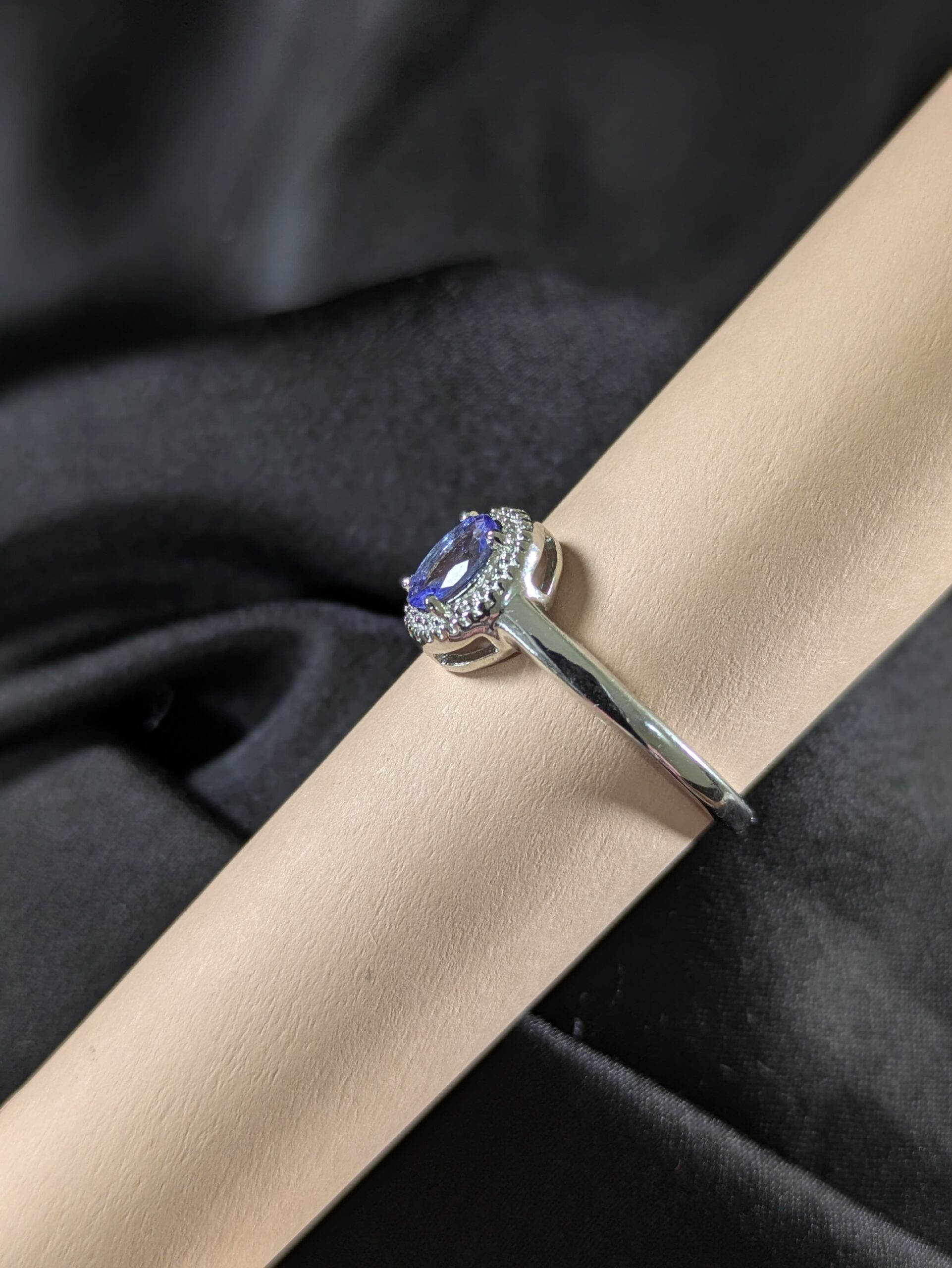 Tanzanite Silver Ring – Intuition, Calmness & Timeless Charm - Image 4